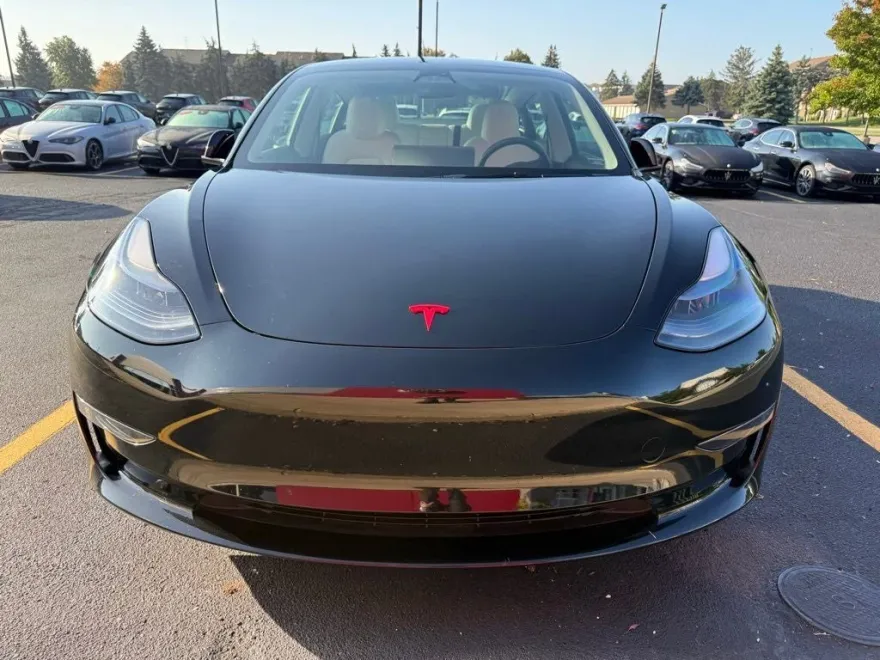 2023 Tesla Model 3 photo 1
