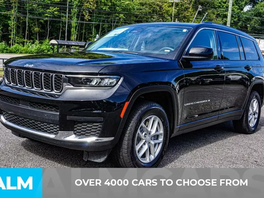 2023 Jeep Grand Cherokee Laredo photo 1