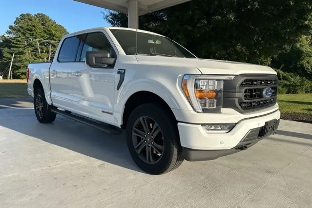 2021 Ford F-150 XLT photo 1