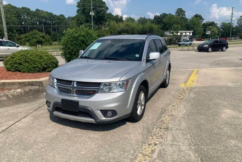2014 Dodge Journey SXT photo 1