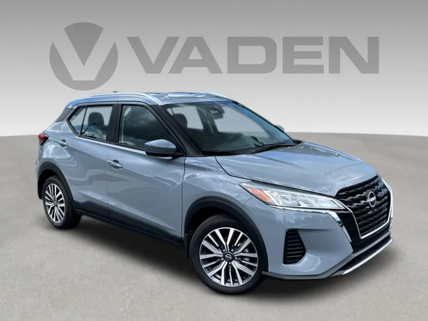 2024 Nissan Kicks SV photo 1
