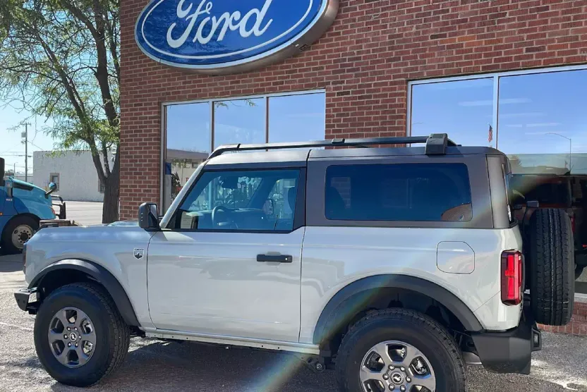 2024 Ford Bronco Big Bend photo 1