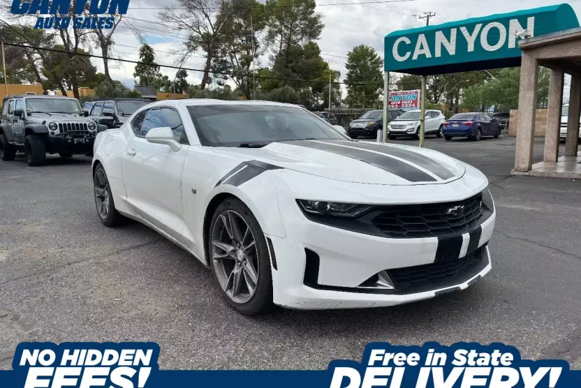 2019 Chevrolet Camaro 1LT RS photo 1