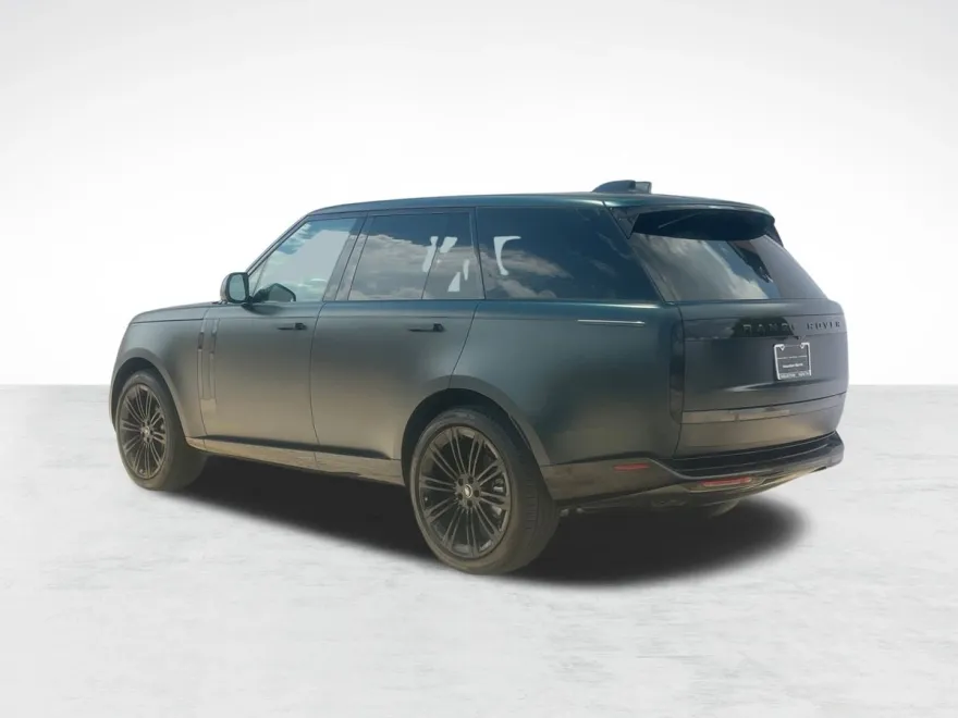 2025 Land Rover Range Rover SE photo 1