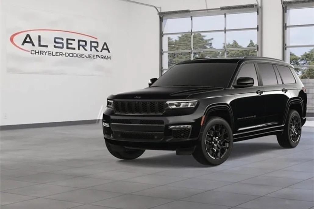 2025 Jeep Grand Cherokee L Summit photo 1