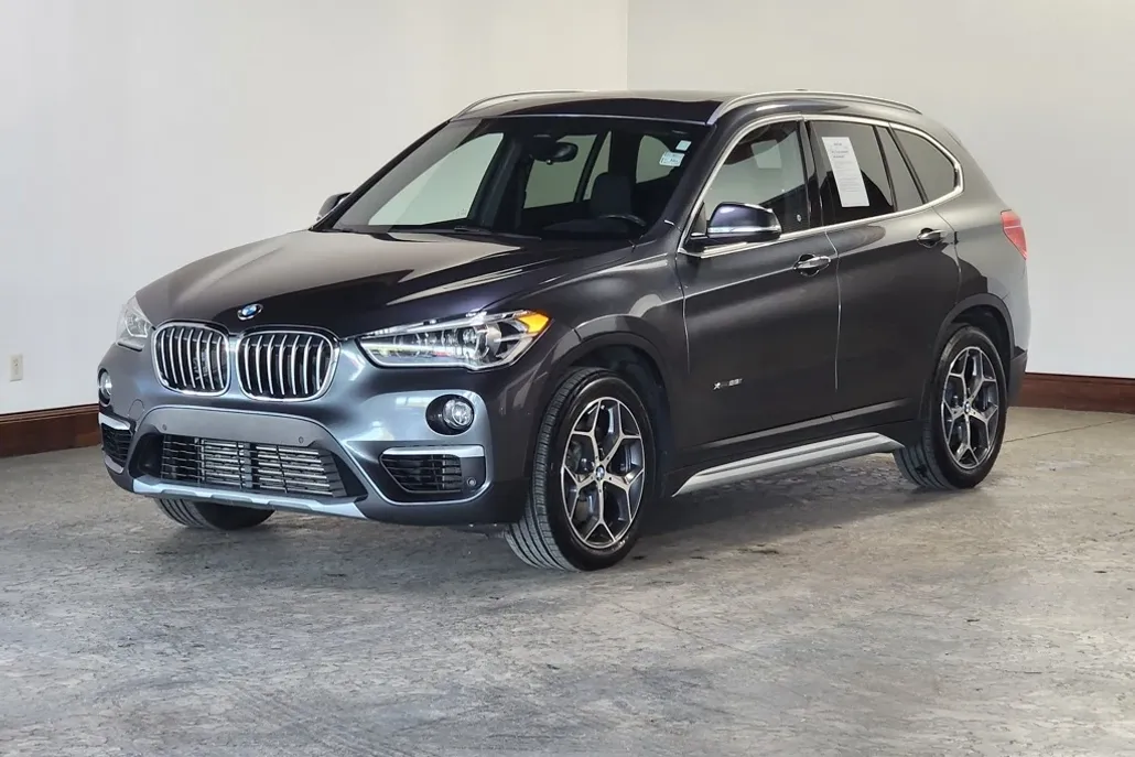 2017 Bmw X1 XDrive28i photo 1