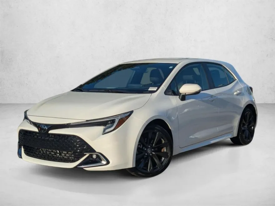 2025 Toyota Corolla XSE photo 1