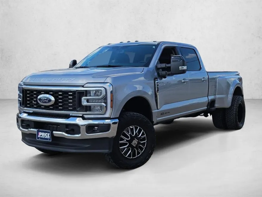 2024 Ford F-350 Lariat photo 1