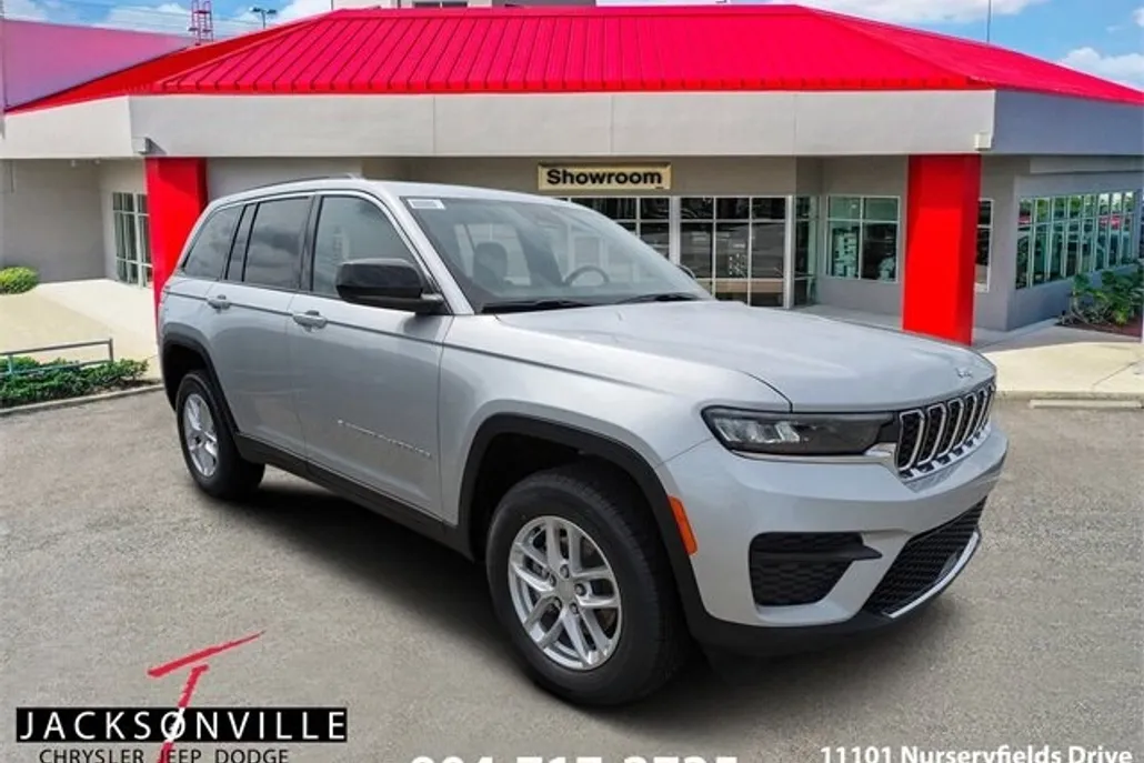 2025 Jeep Grand Cherokee Laredo X photo 1