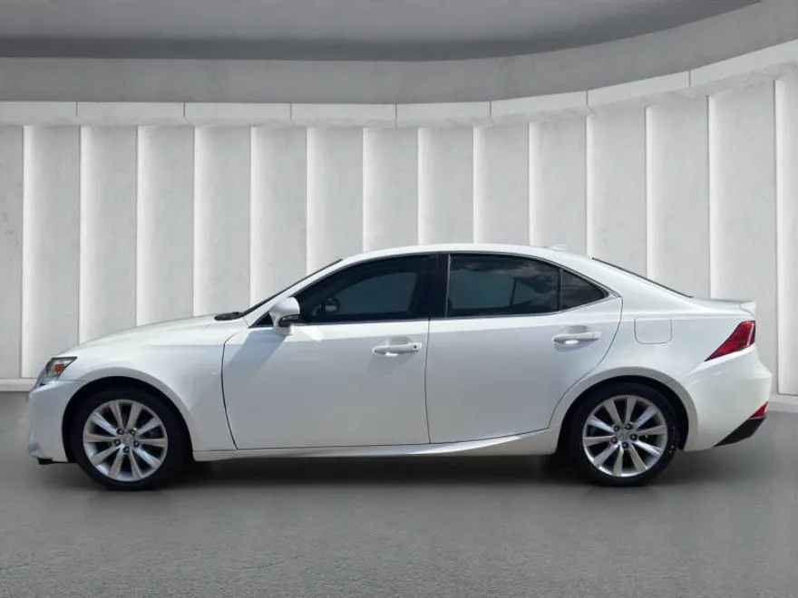 2015 Lexus IS 250 photo 1