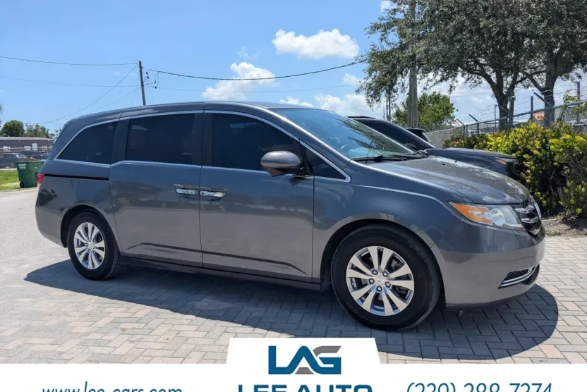 2014 Honda Odyssey EX photo 1
