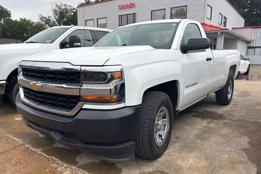 2017 Chevrolet Silverado 1500 photo 1