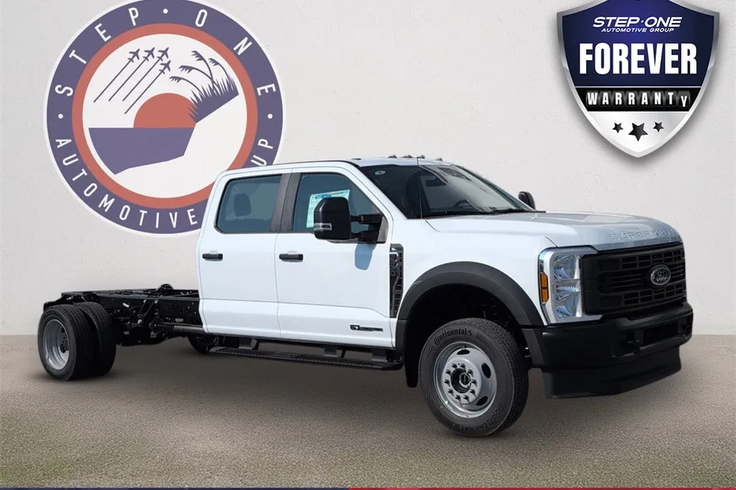 2026 Ford F-550 photo 1
