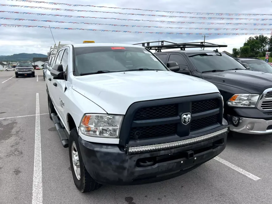 2017 Ram 3500 Tradesman photo 1