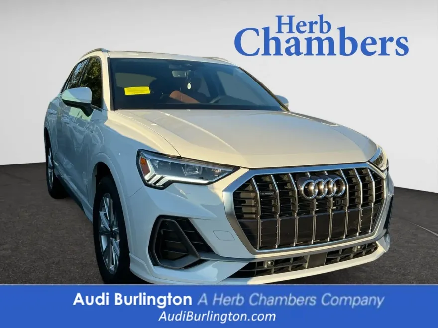 2024 Audi Q3 S line Premium photo 1