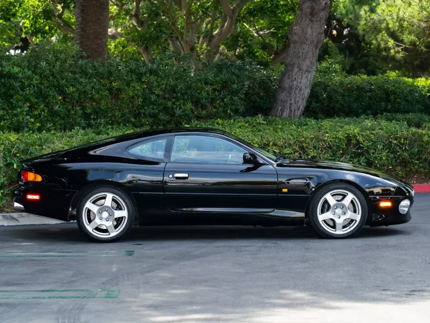 2002 Aston Martin DB7 Vantage photo 1