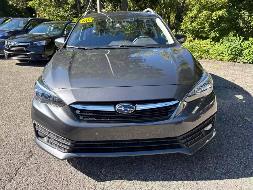 2023 Subaru Impreza Premium photo 1