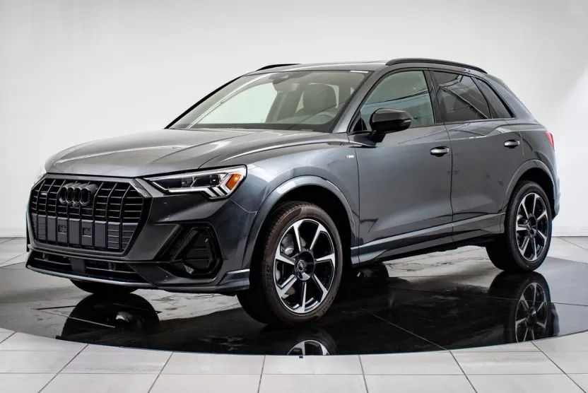 2025 Audi Q3 45 TFSI S line Premium Plus photo 1