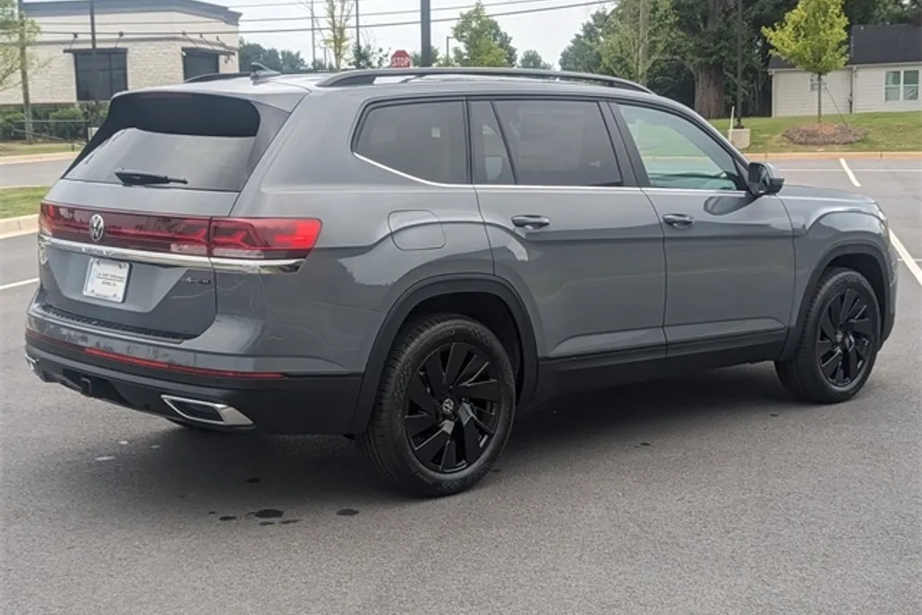 2025 Volkswagen Atlas SE Technology photo 1