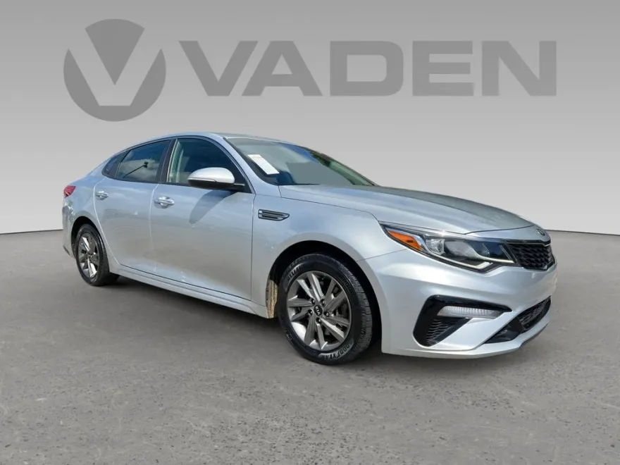 2019 Kia Optima LX photo 1