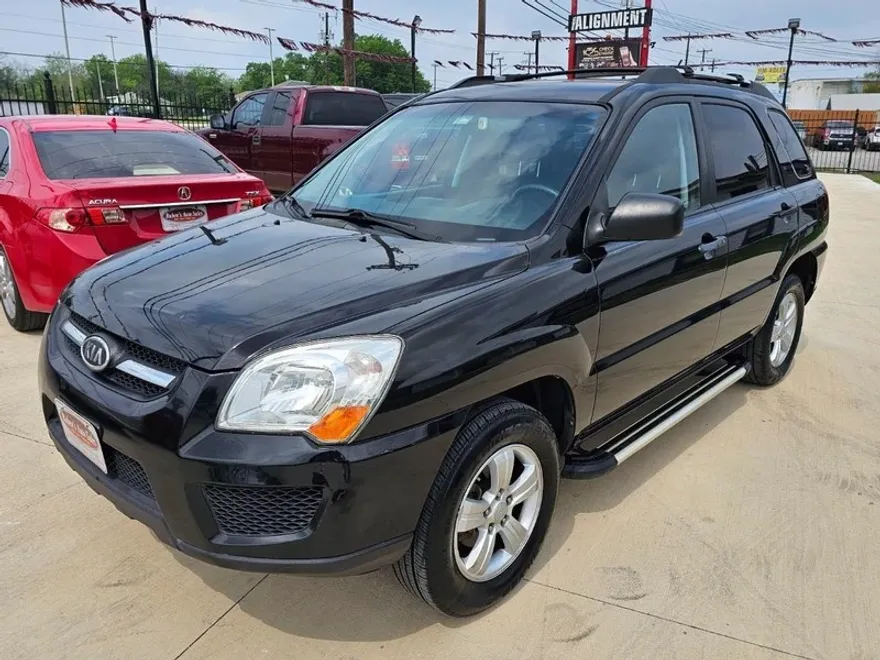 2010 Kia Sportage LX photo 1