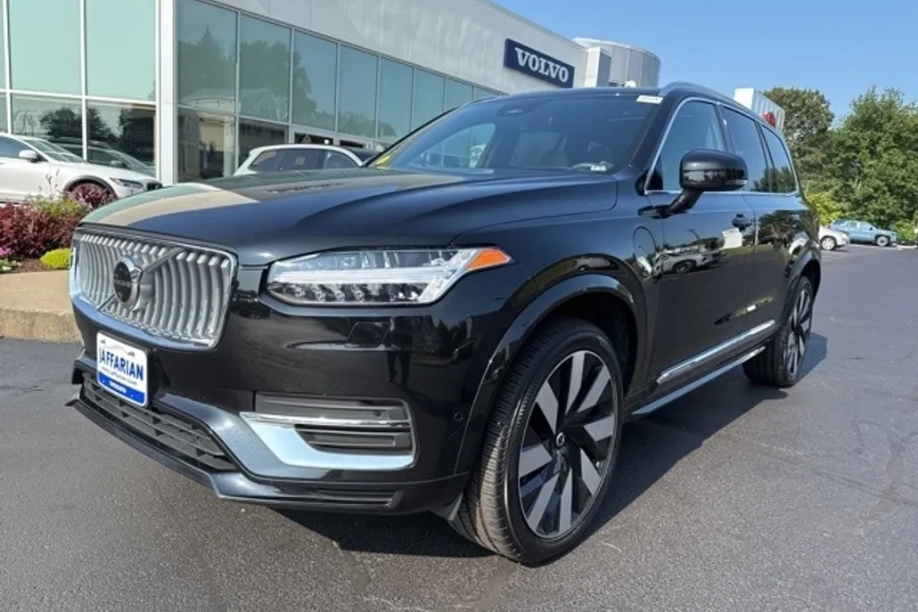 2023 Volvo XC90 Recharge Ultimate photo 1