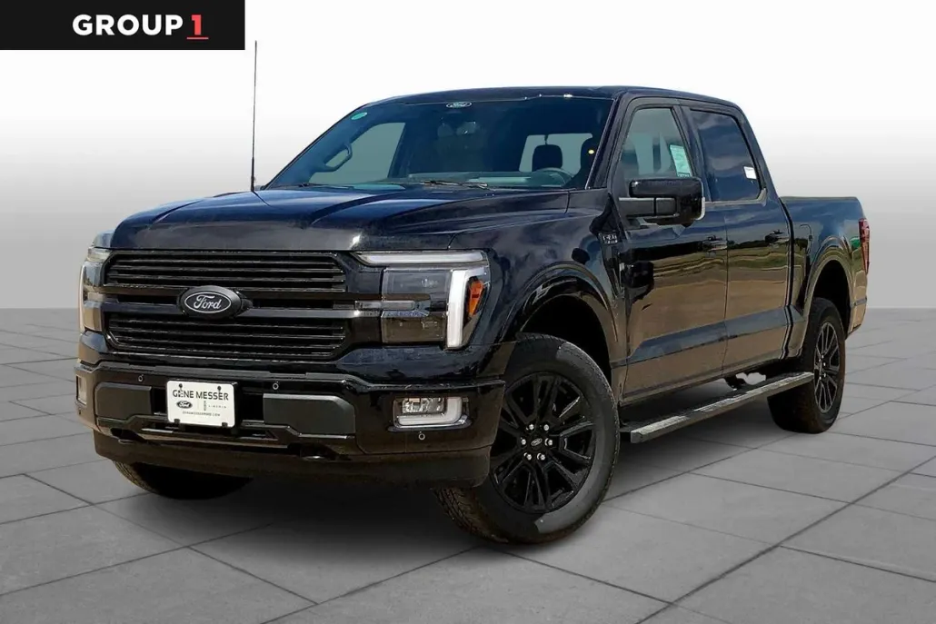 2025 Ford F-150 Platinum photo 1