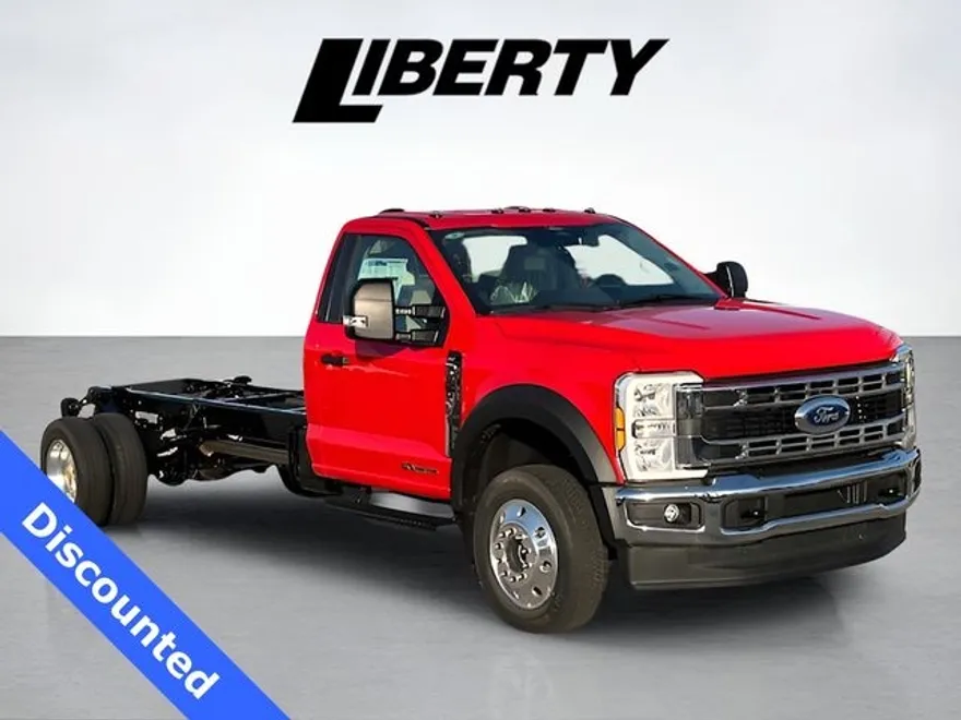 2024 Ford F-550 photo 1