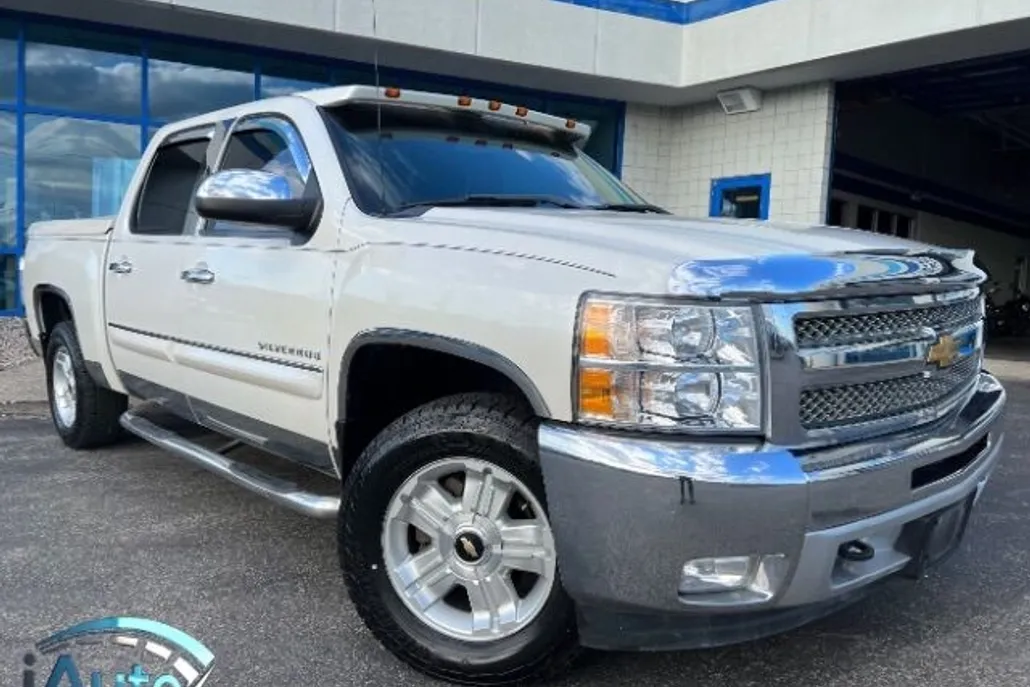 2012 Chevrolet Silverado 1500 LT photo 1