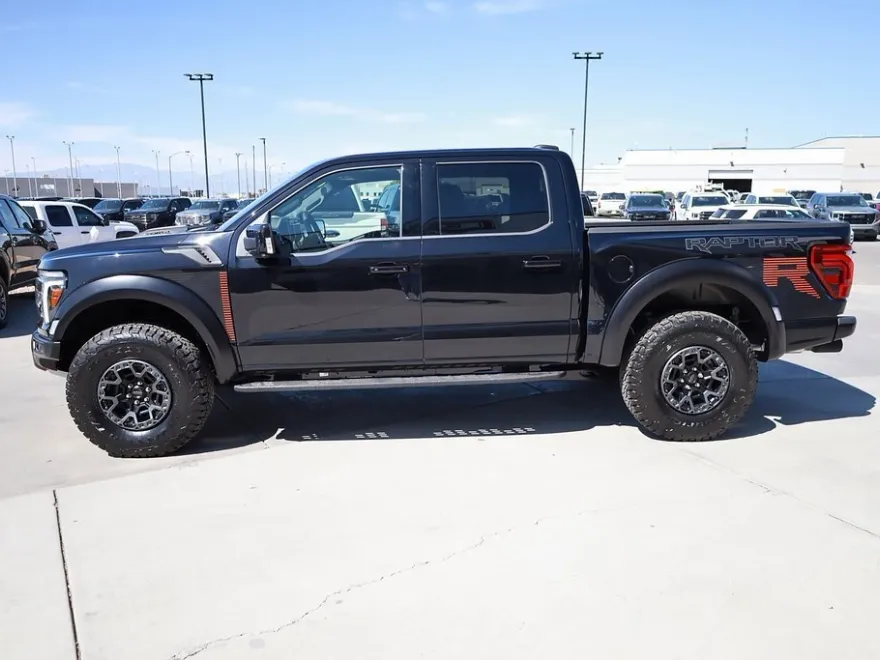2025 Ford F-150 Raptor photo 1