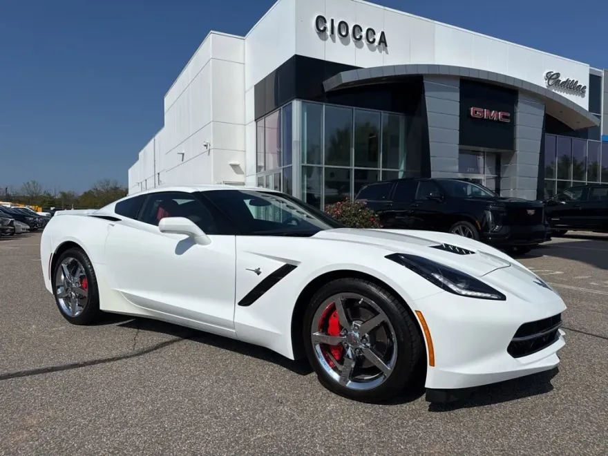 2014 Chevrolet Corvette Stingray 2LT photo 1