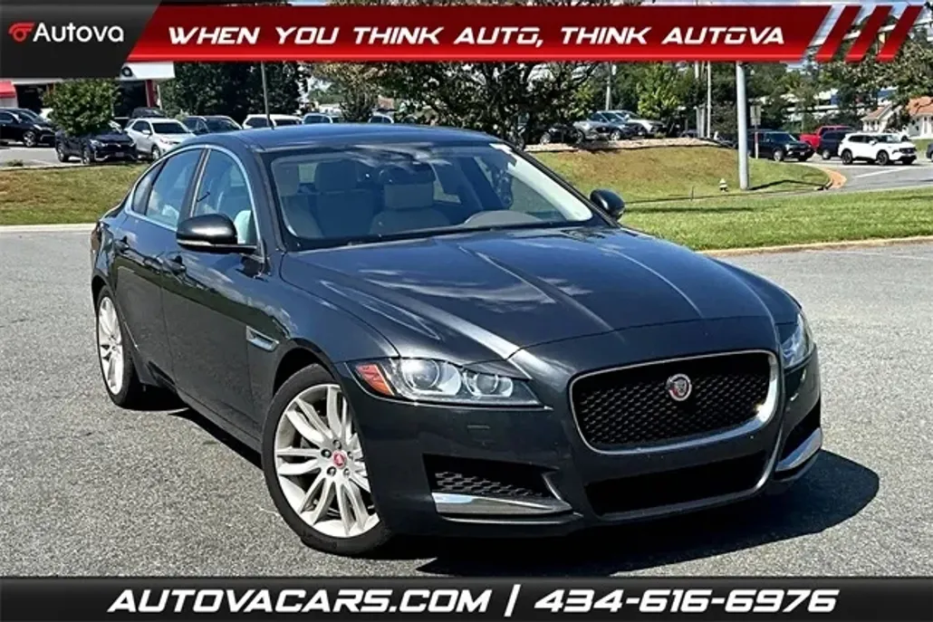 2018 Jaguar XF 35t Prestige photo 1