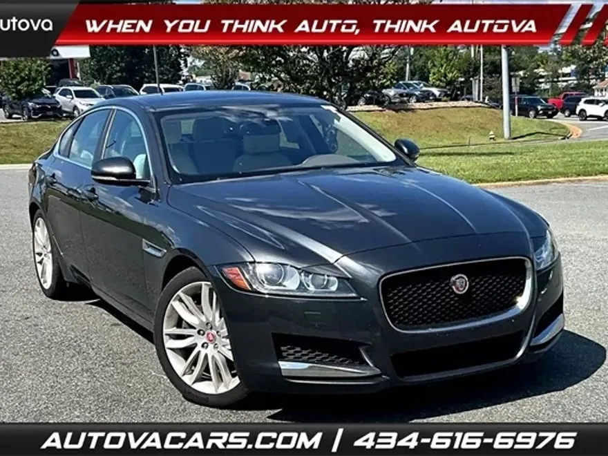 2018 Jaguar XF 35t Prestige photo 1