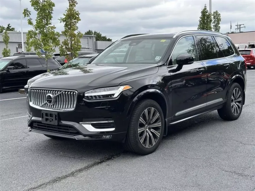 2024 Volvo XC90 Plus photo 1