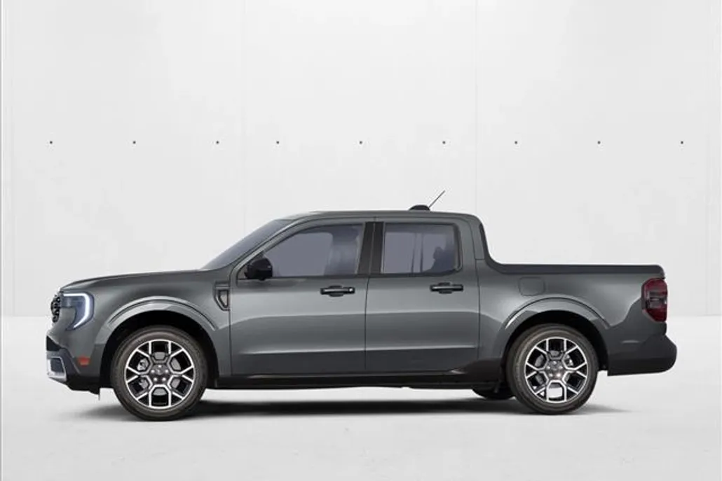 2025 Ford Maverick Lariat photo 1