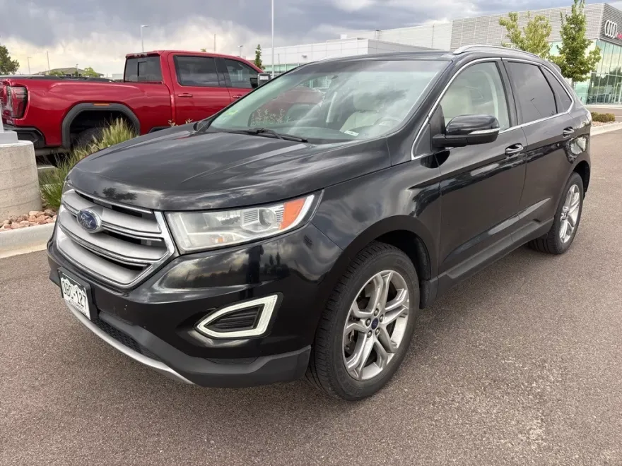 2016 Ford Edge Titanium photo 1