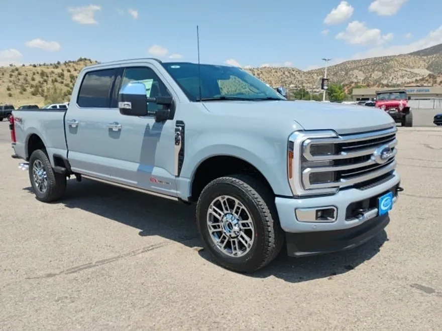 2025 Ford F-350 photo 1