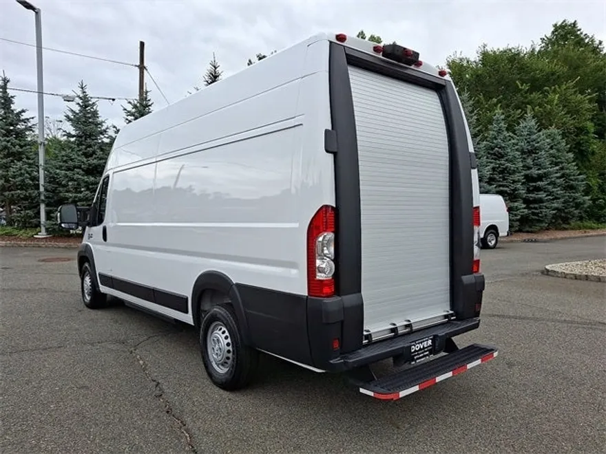 2024 Ram 3500 photo 1