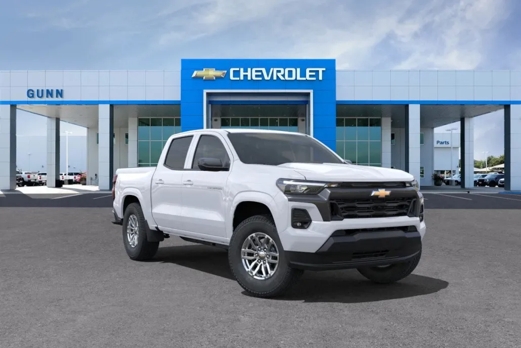 2025 Chevrolet Colorado Work Truck LT photo 1
