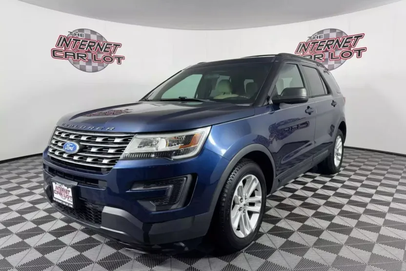 2016 Ford Explorer Sport photo 1