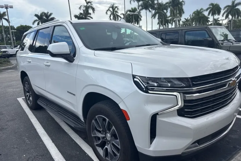2021 Chevrolet Tahoe LT photo 1