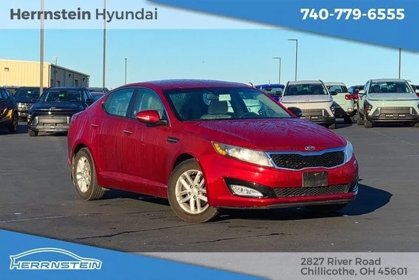 2013 Kia Optima LX photo 1