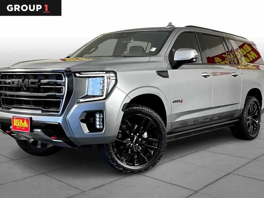 2024 Gmc Yukon XL AT4 photo 1