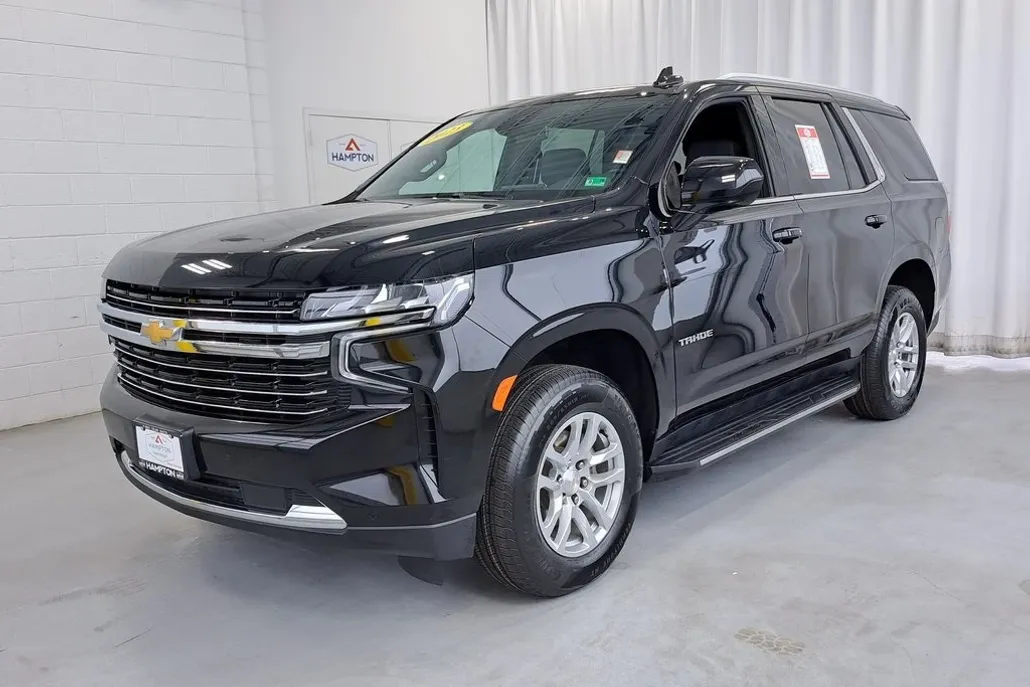 2023 Chevrolet Tahoe LT photo 1