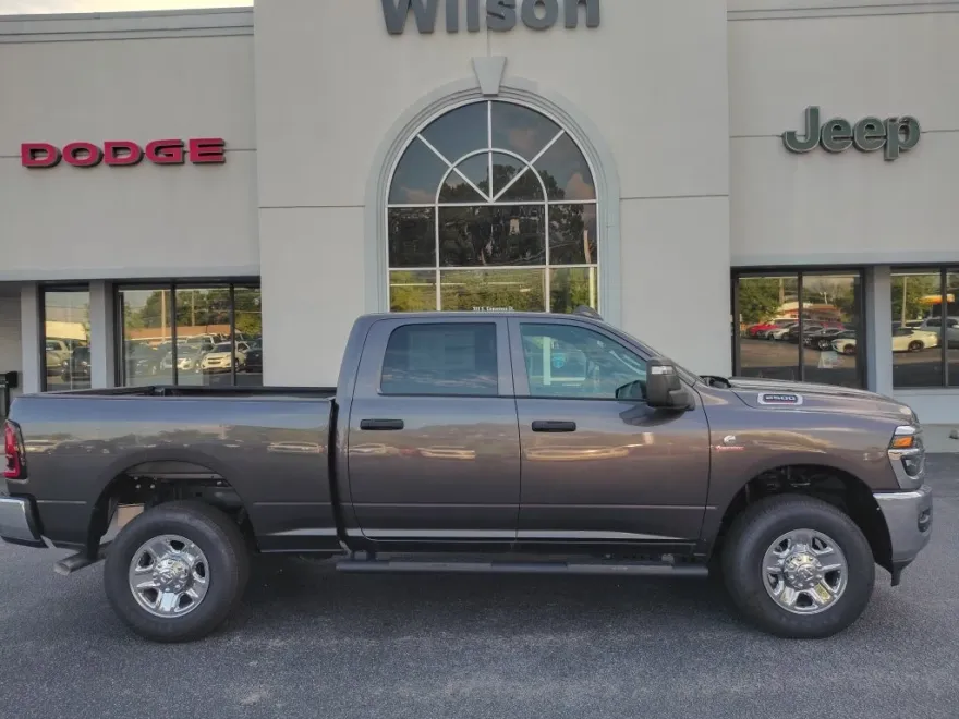 2025 Ram 2500 Tradesman photo 1