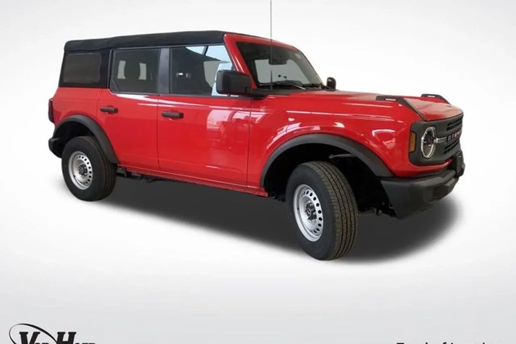 2023 Ford Bronco Base photo 1
