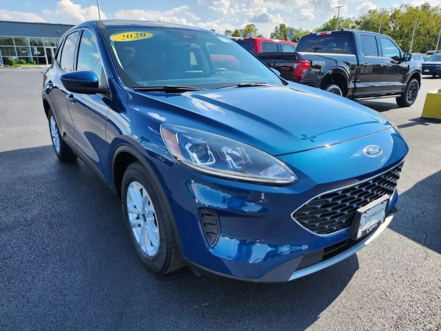 2020 Ford Escape SE photo 1