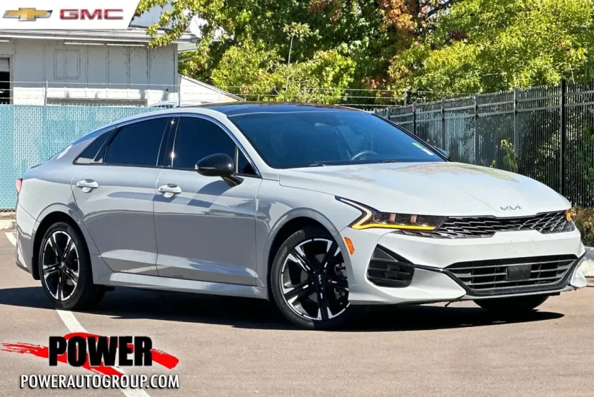 2023 Kia K5 GT-Line photo 1