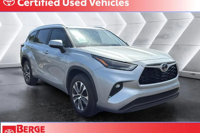 2024 Toyota Highlander XLE photo 1