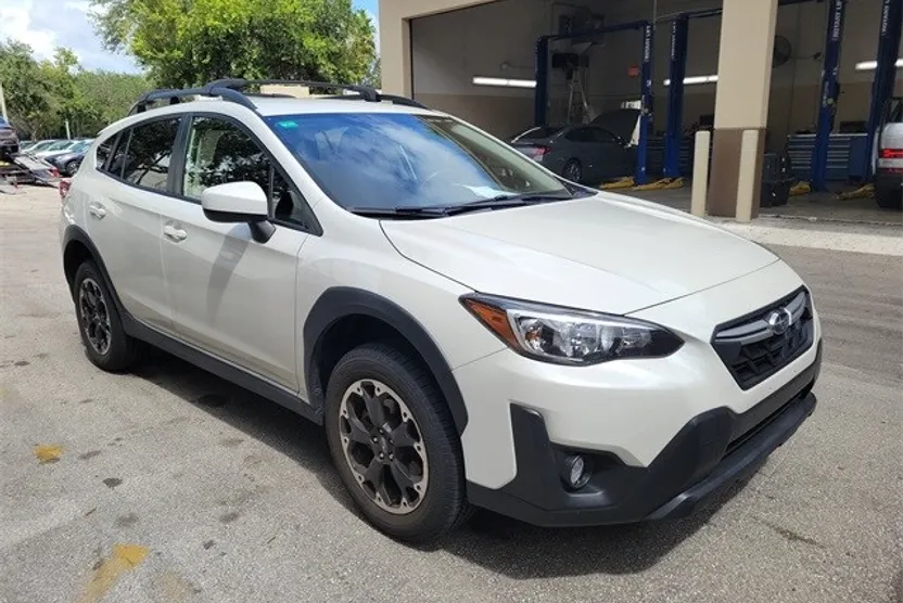 2023 Subaru Crosstrek Premium photo 1